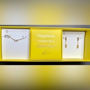 Kendra Scott necklace and earring set